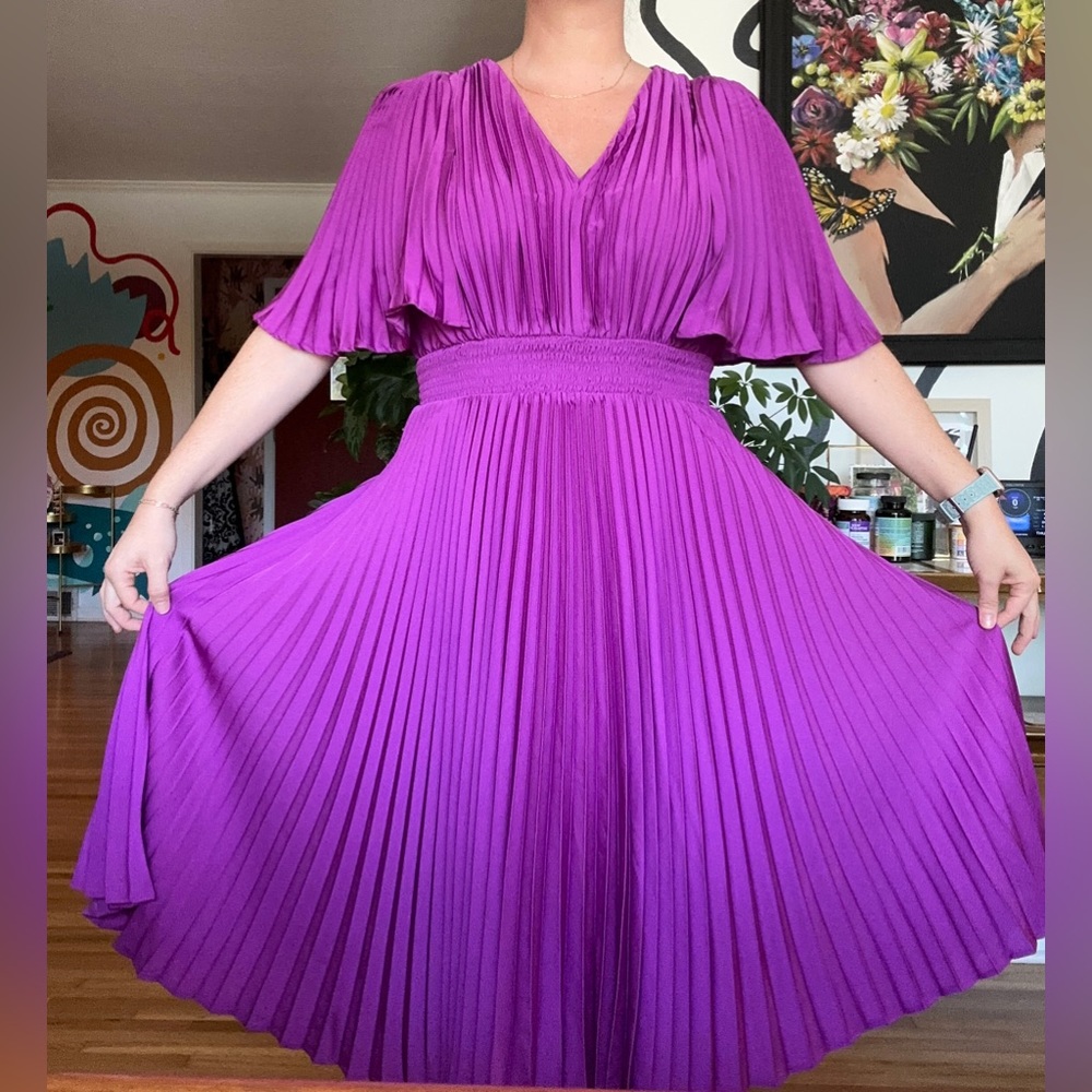Express Pleated Purple Dress. Size M NWT